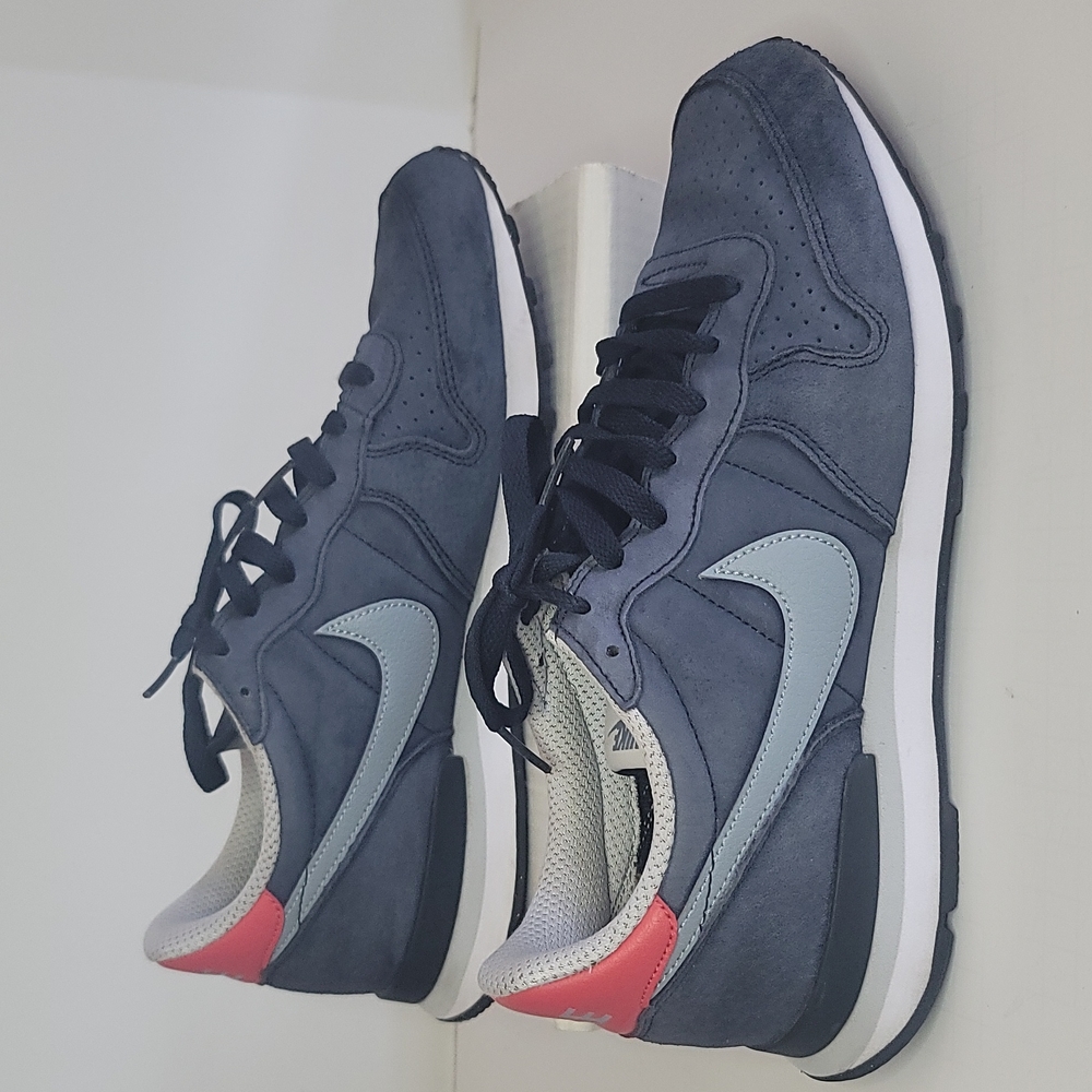 COPY - Nike Internationalist Gray Suede Sneakers Sz.9
